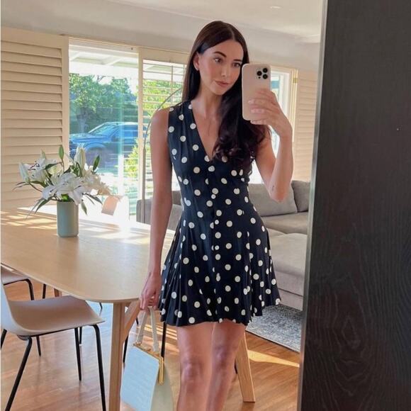 Doen Aubrey Silk Polka Dot V Neck Button Pleated Mini Dress Solstice Sky - Picture 6 of 16